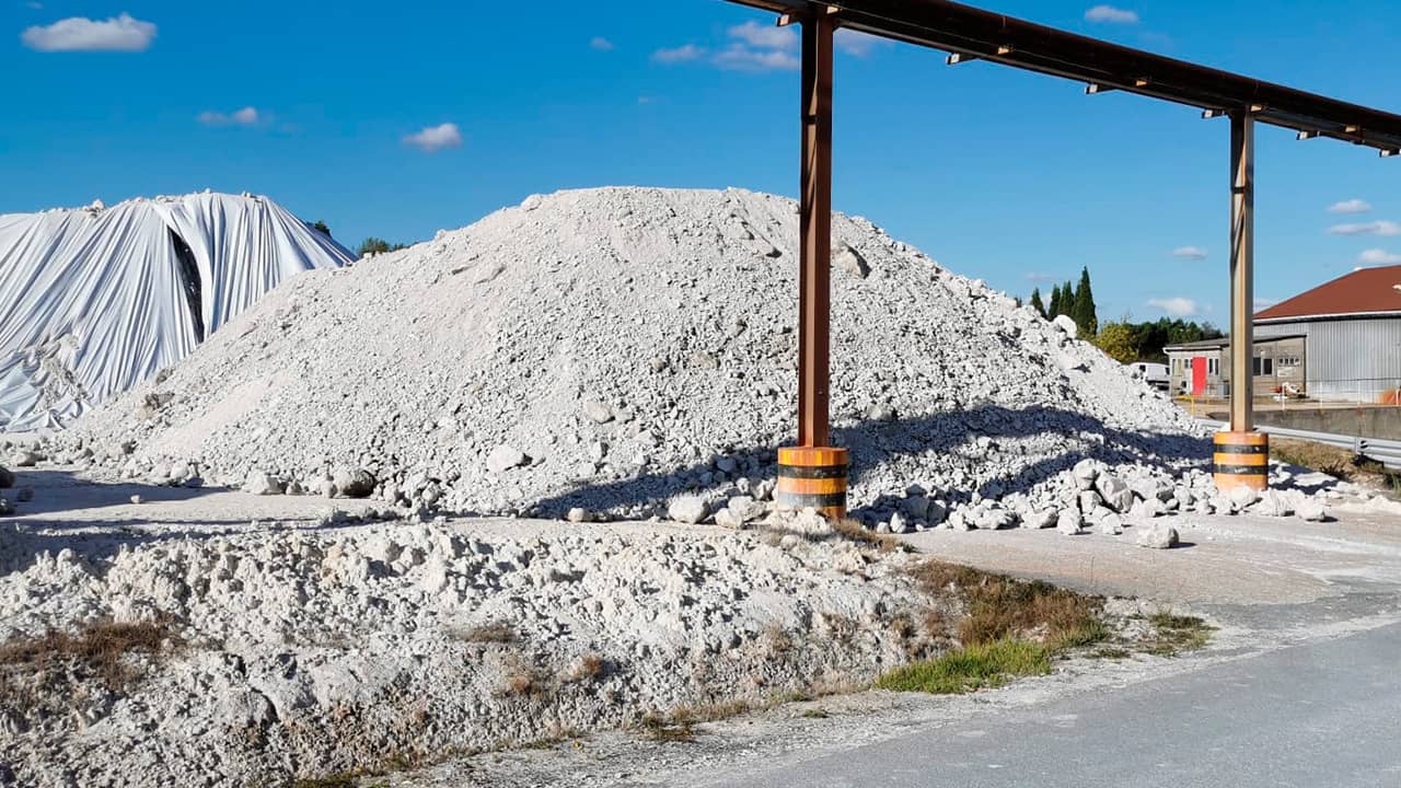 Confiner temporairement pour limiter les risques sanitaires.